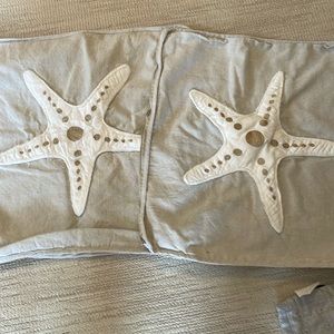 Linen pillowcase with starfish